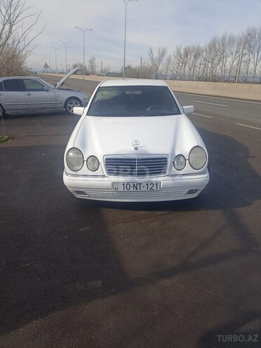 Mercedes E 220 1998, 254,896 km - 2.0 л - Bərdə