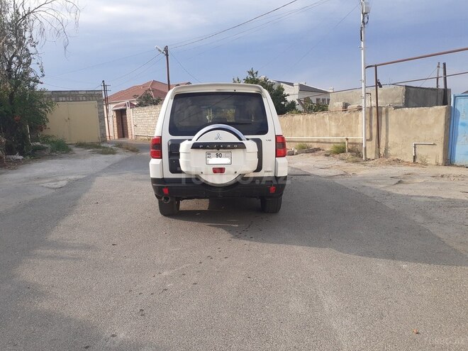 Mitsubishi Pajero 2008, 233,000 km - 3.0 l - Bakı