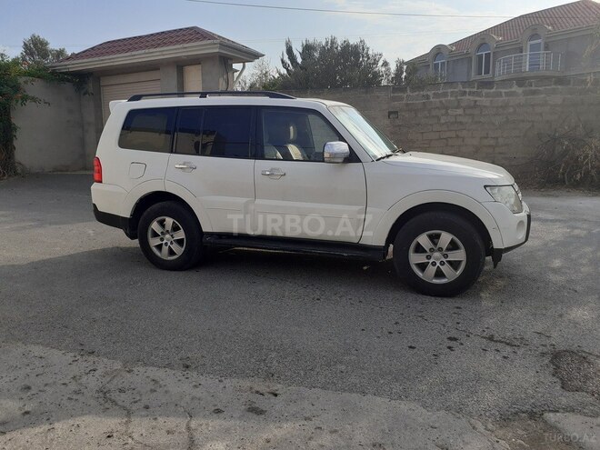 Mitsubishi Pajero 2008, 233,000 km - 3.0 l - Bakı