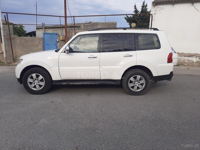 Mitsubishi Pajero 2008, 233,000 km - 3.0 l - Bakı