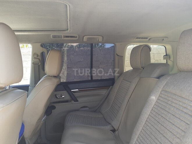 Mitsubishi Pajero 2008, 233,000 km - 3.0 l - Bakı
