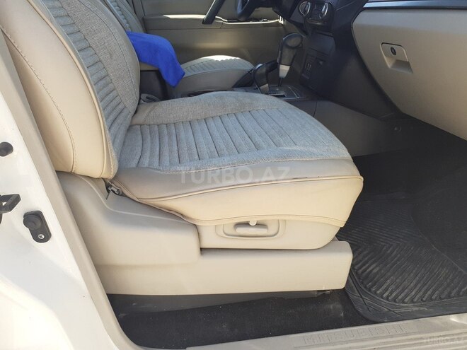 Mitsubishi Pajero 2008, 233,000 km - 3.0 l - Bakı