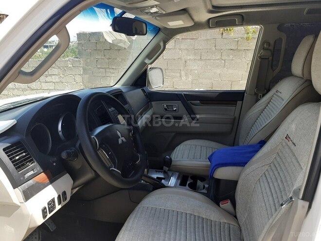 Mitsubishi Pajero 2008, 233,000 km - 3.0 l - Bakı