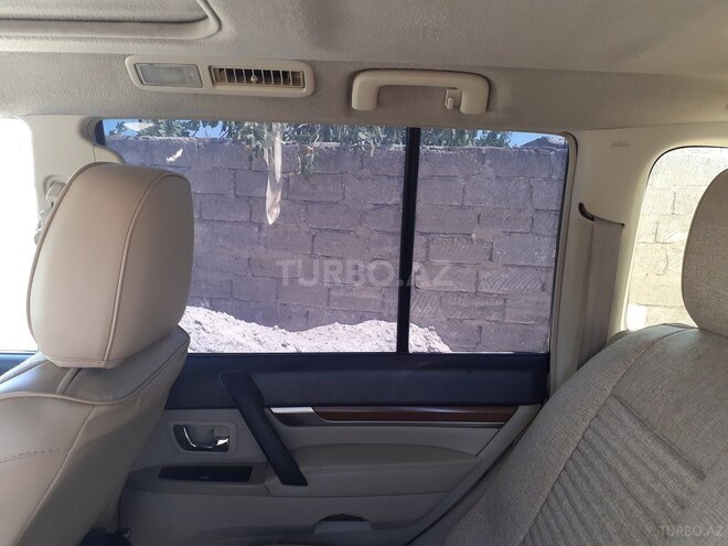Mitsubishi Pajero 2008, 233,000 km - 3.0 l - Bakı