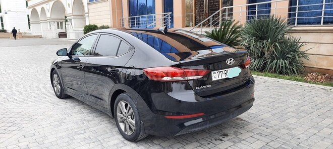 Hyundai Elantra 2017, 99,000 km - 2.0 l - Bakı