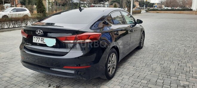 Hyundai Elantra 2017, 99,000 km - 2.0 l - Bakı