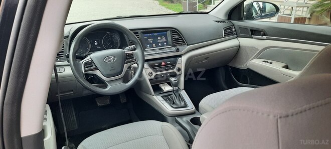 Hyundai Elantra 2017, 99,000 km - 2.0 l - Bakı