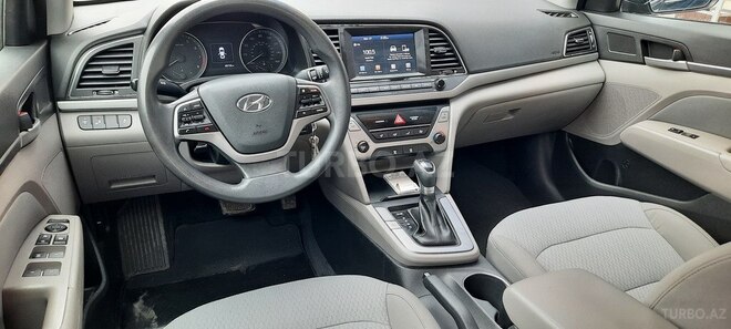 Hyundai Elantra 2017, 99,000 km - 2.0 l - Bakı