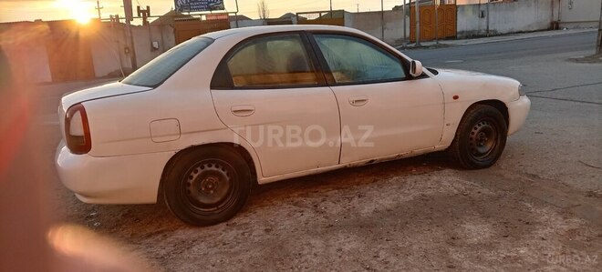 Daewoo Nubira 1998, 210,000 km - 2.0 l - Bakı