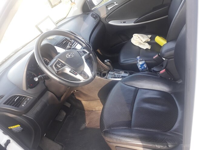Hyundai Accent 2011, 64,732 km - 1.6 l - Ağdaş