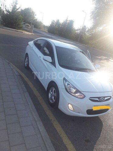 Hyundai Accent 2011, 64,732 km - 1.6 l - Ağdaş