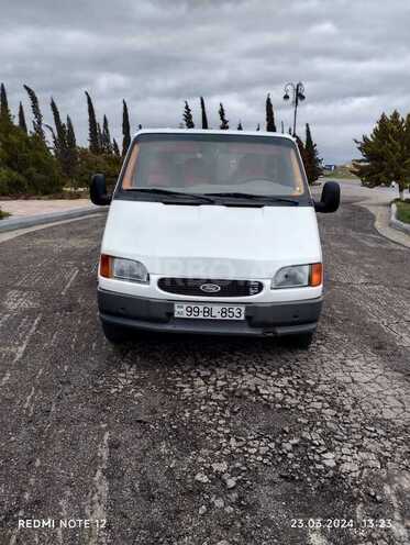 Ford Transit 2000, 123,456 km - 2.5 л - Şirvan