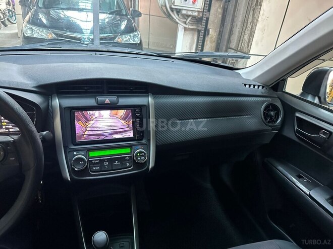 Toyota Corolla 2015, 176,681 km - 1.5 l - Bakı