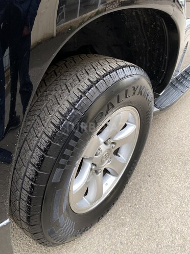 Toyota Prado 2008, 183,000 km - 2.7 l - Tovuz