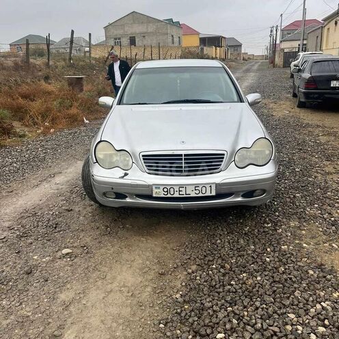 Mercedes C 200 2001, 369,649 km - 2.0 l - Beyləqan
