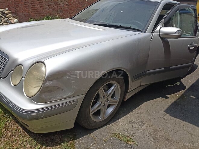 Mercedes E 240 2000, 253,238 km - 2.6 l - Bakı