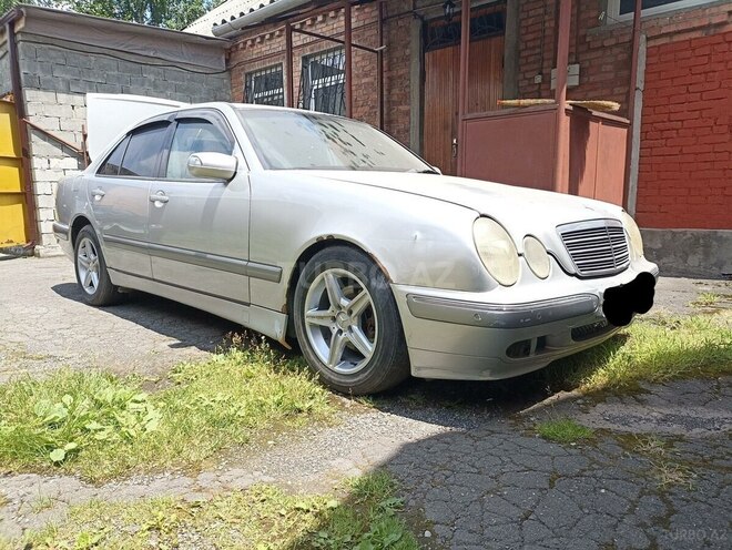 Mercedes E 240 2000, 253,238 km - 2.6 l - Bakı
