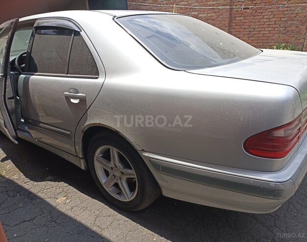 Mercedes E 240 2000, 253,238 km - 2.6 l - Bakı