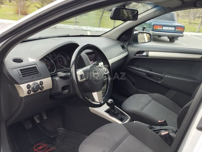 Opel Astra 2007, 265,400 km - 1.9 l - Şəki