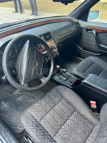 Mercedes C 200 1995, 390,000 km - 2.0 l - Bakı