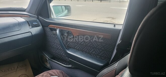 Mercedes C 220 1993, 320,000 km - 2.2 l - Bakı