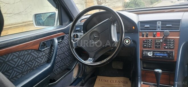 Mercedes C 220 1993, 320,000 km - 2.2 l - Bakı