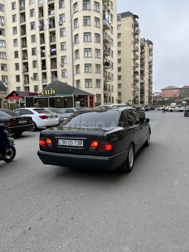 Mercedes E 230 1997, 320,000 km - 2.3 l - Xırdalan