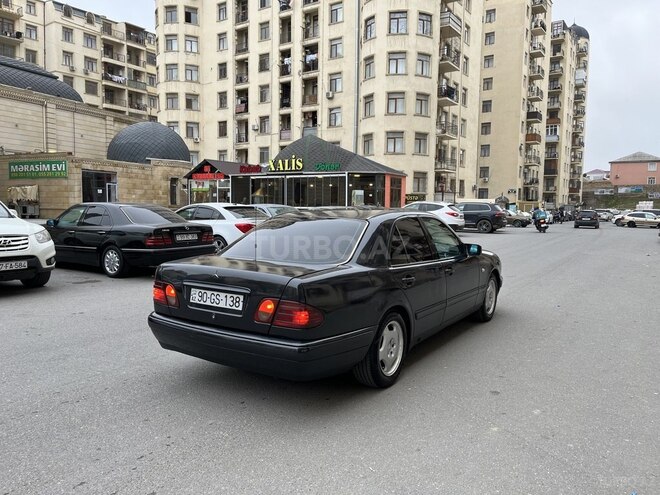 Mercedes E 230 1997, 320,000 km - 2.3 l - Xırdalan