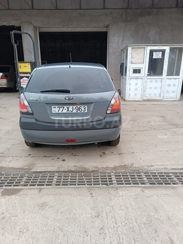 Kia Rio 2009, 201,630 km - 1.4 l - Salyan