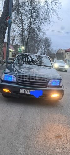 Mercedes C 220 1994, 450,000 km - 2.2 l - İsmayıllı