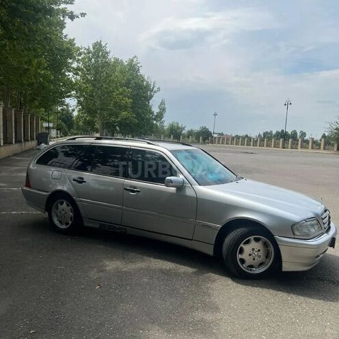 Mercedes C 220 1998, 427,255 km - 2.2 l - Kürdəmir