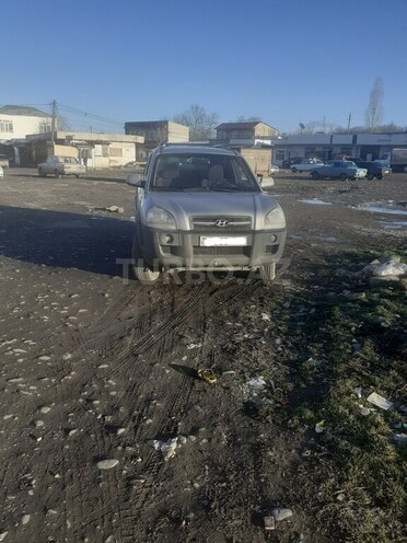 Hyundai Tucson 2006, 233,000 km - 2.0 l - Quba
