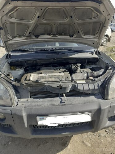 Hyundai Tucson 2006, 233,000 km - 2.0 l - Quba