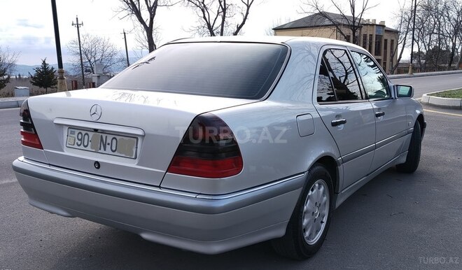 Mercedes C 180 1998, 577,890 km - 1.8 l - Şəki
