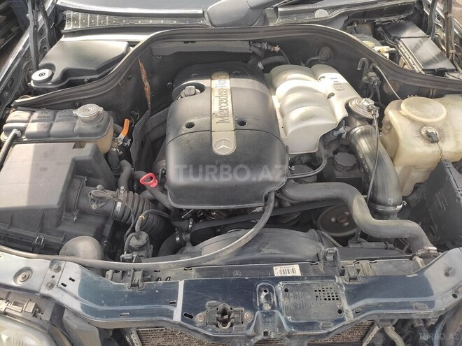 Mercedes C 220 2000, 330,000 km - 2.2 l - Bakı
