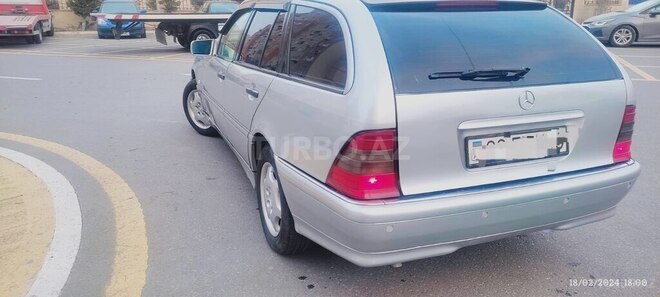 Mercedes C 200 2000, 352,623 km - 2.0 l - Bakı