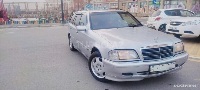 Mercedes C 200 2000, 352,623 km - 2.0 l - Bakı