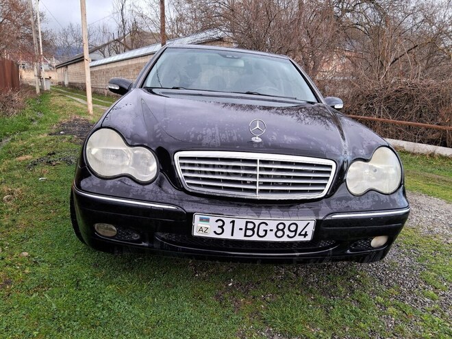 Mercedes C 240 2002, 369,000 km - 2.6 l - İsmayıllı