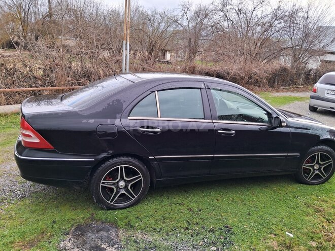 Mercedes C 240 2002, 369,000 km - 2.6 l - İsmayıllı