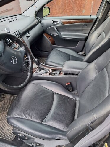Mercedes C 240 2002, 369,000 km - 2.6 l - İsmayıllı