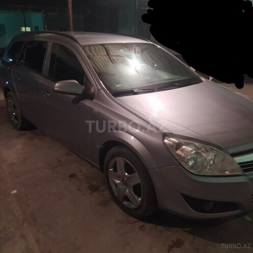 Opel Astra 2008, 210,942 km - 1.4 l - Salyan