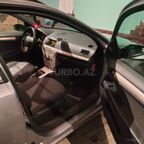 Opel Astra 2008, 210,942 km - 1.4 l - Salyan