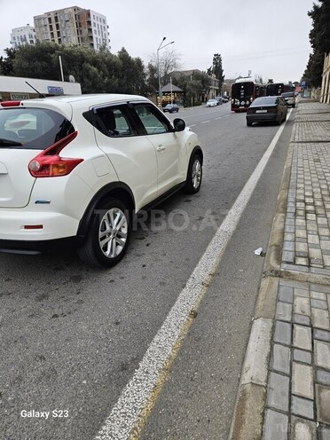 Nissan Juke 2013, 229,500 km - 1.6 л - Bakı