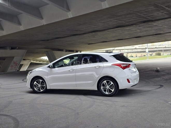 Hyundai i30 2015, 165,000 km - 1.6 l - Bakı
