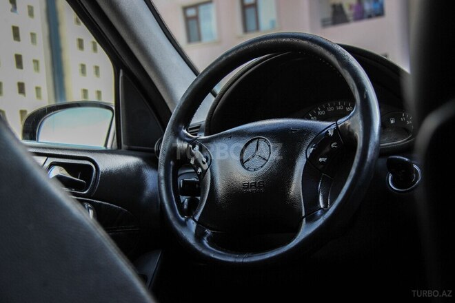Mercedes C 220 2000, 339,000 km - 2.2 l - Bakı