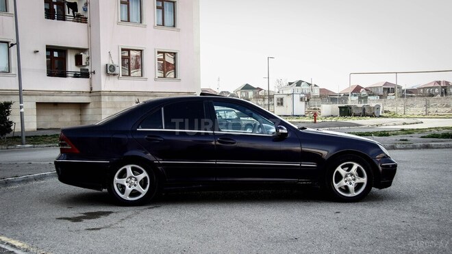 Mercedes C 220 2000, 339,000 km - 2.2 l - Bakı