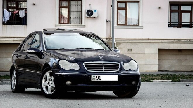 Mercedes C 220 2000, 339,000 km - 2.2 l - Bakı