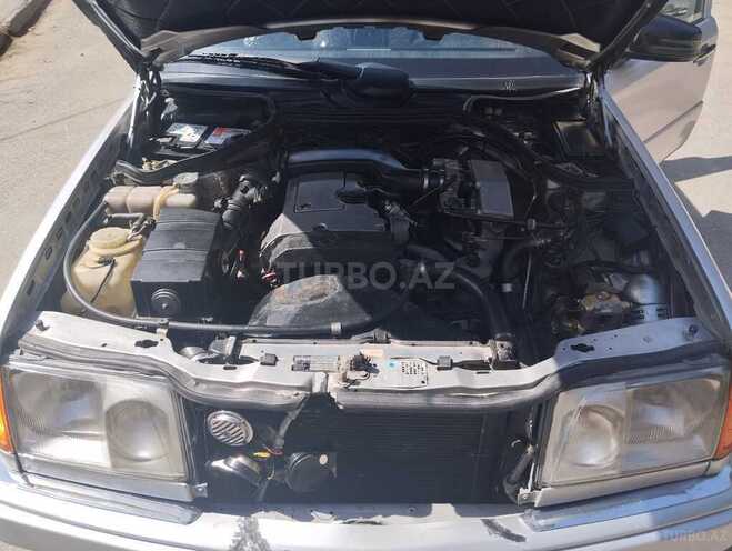 Mercedes E 220 1994, 370,000 km - 2.2 л - Bakı