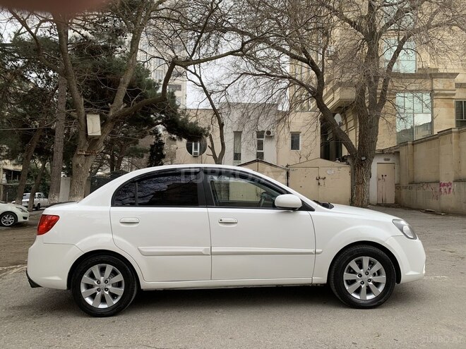 Kia Rio 2010, 210,900 km - 1.4 l - Bakı
