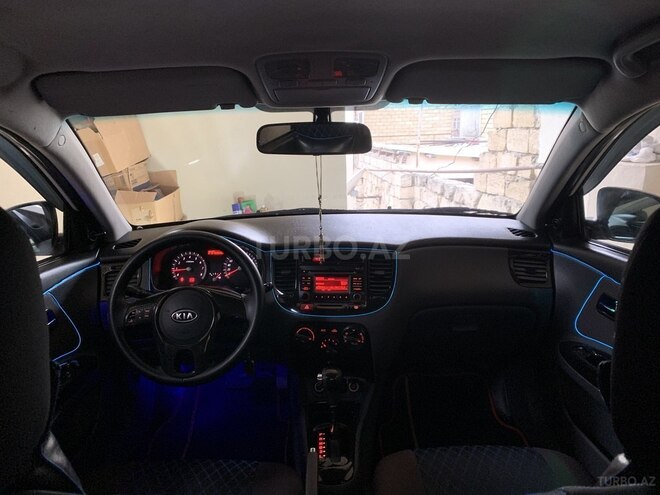 Kia Rio 2010, 210,900 km - 1.4 l - Bakı